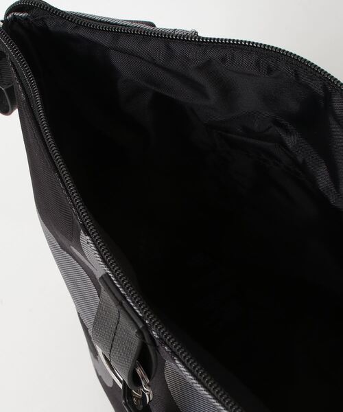 marimekko（マリメッコ）の「【ノベルティ付】Unikko / Carry All  shoulder bag（ショルダーバッグ・レディース・ライトグレー・FREE）」の11枚目の写真