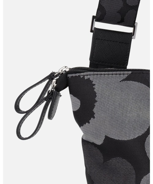 marimekko（マリメッコ）の「【ノベルティ付】Unikko / Carry All  shoulder bag（ショルダーバッグ・レディース・ライトグレー・FREE）」の7枚目の写真