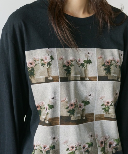 Libra Cue（リブラ キュー）の「フラワーフォトプリントロングスリーブTシャツ（Tシャツ/カットソー・レディース・ブラック/グレイッシュベージュ・FREE）」の5枚目の写真