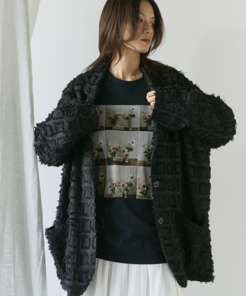 Libra Cue（リブラ キュー）の「フラワーフォトプリントロングスリーブTシャツ（Tシャツ/カットソー・レディース・ブラック/グレイッシュベージュ・FREE）」の16枚目の写真