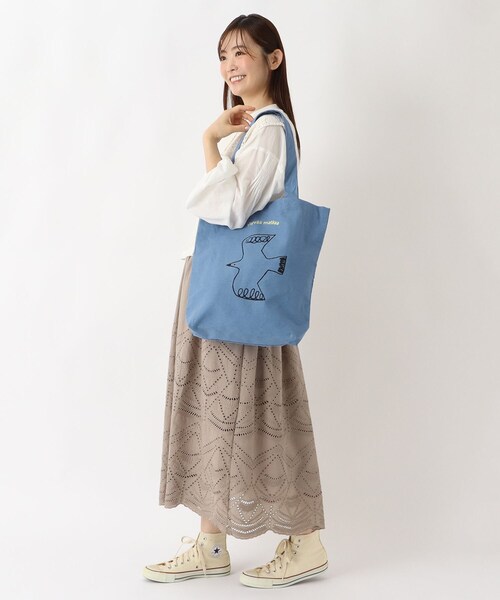 one'sterrace(ワンズテラス)の「刺繍A4トート ヒュバマトカ(トートバッグ・レディース・ブルー系その他7・99)」の10枚目の写真