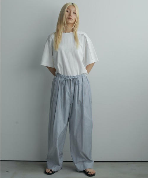 anuke（アンヌーク）の「Shoulder Layered Tops（Tシャツ/カットソー・レディース・ブラウン/ホワイト・FREE）」の3枚目の写真