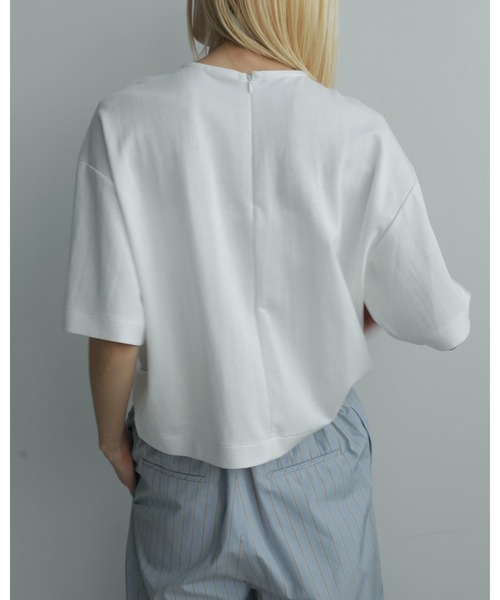 anuke（アンヌーク）の「Shoulder Layered Tops（Tシャツ/カットソー・レディース・ブラウン/ホワイト・FREE）」の5枚目の写真