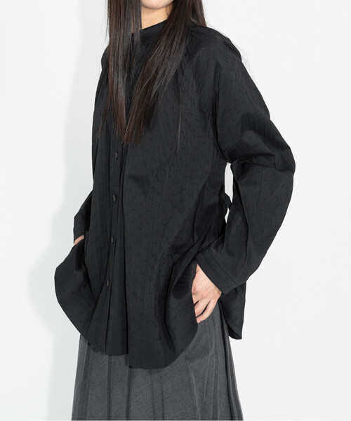 Bshop（ビショップ）の「eunoia | ラウンドカラー ブラウス WOMEN（シャツ/ブラウス・レディース・ホワイト/ブラック・ONE）」の12枚目の写真