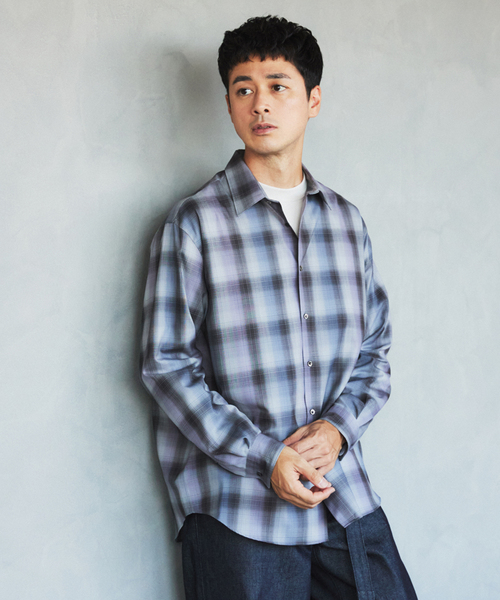 EDIFICE（エディフィス）の「SUPER 120’s ウール チェック レギュラー シャツ（シャツ/ブラウス・メンズ・グレー/スミクロ/ベージュ・LARGE/SMALL/MEDIUM）」の2枚目の写真