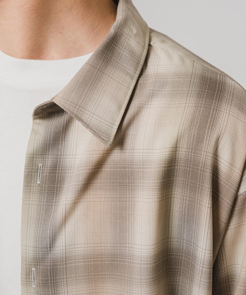EDIFICE（エディフィス）の「SUPER 120’s ウール チェック レギュラー シャツ（シャツ/ブラウス・メンズ・グレー/スミクロ/ベージュ・LARGE/SMALL/MEDIUM）」の18枚目の写真