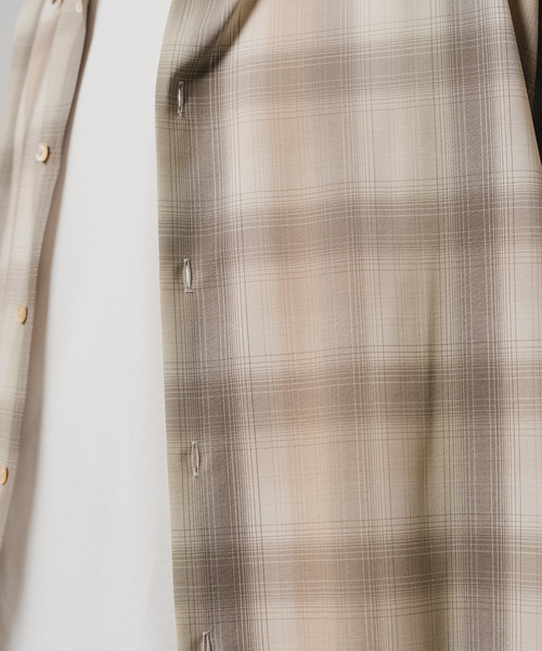 EDIFICE（エディフィス）の「SUPER 120’s ウール チェック レギュラー シャツ（シャツ/ブラウス・メンズ・グレー/スミクロ/ベージュ・LARGE/SMALL/MEDIUM）」の16枚目の写真