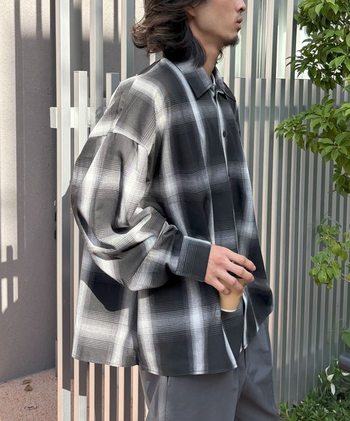 DRAW（ドロー）の「DRAW(ドロー) / ビッグシルエット シャツ（ユニセックス）（シャツ/ブラウス・メンズ・ブラック/グレー/ブラック系その他・MEDIUM/LARGE/SMALL）」の16枚目の写真