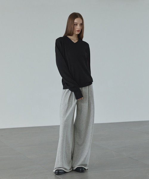 CALLNE（カルネ）の「【CALLNE】V-neck Long Sleeve Knit / Vネックロングスリーブニット（フィンガーホール付き）（ニット/セーター・メンズ・ブラック/グレー・M/L）」の22枚目の写真