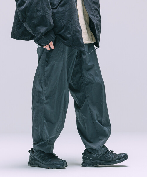 FREAK'S STORE（フリークスストア）の「限定展開 ALL WEATHER ACTIVE WEAR/オールウェザーアクティブウェア ワイドシルエット クライミング パンツ（その他パンツ・メンズ・チャコールグレー/ネイビー/グレイッシュベージュ/ブラック・SMALL/MEDIUM/LARGE）」の12枚目の写真