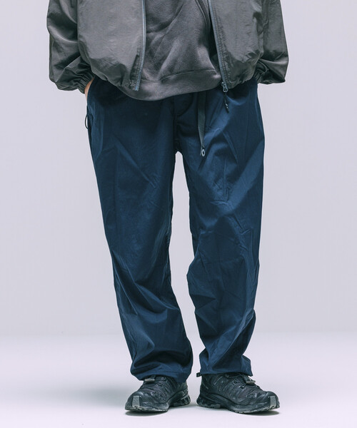 FREAK'S STORE（フリークスストア）の「限定展開 ALL WEATHER ACTIVE WEAR/オールウェザーアクティブウェア ワイドシルエット クライミング パンツ（その他パンツ・メンズ・チャコールグレー/ネイビー/グレイッシュベージュ/ブラック・SMALL/MEDIUM/LARGE）」の9枚目の写真