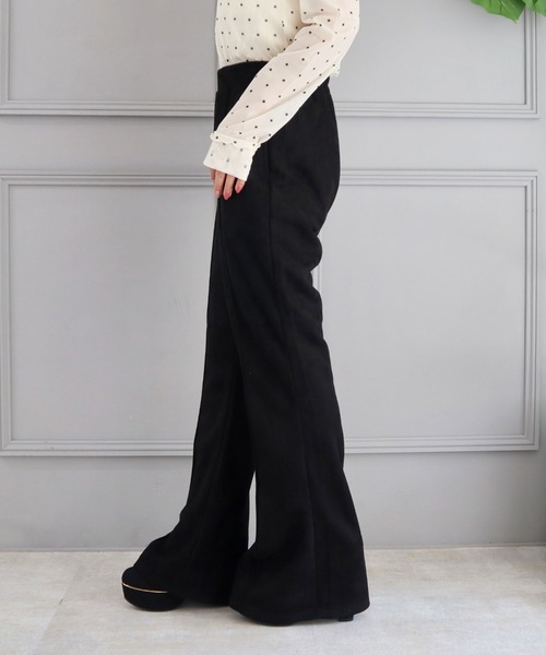 CECIL McBEE（セシルマクビー）の「スエードポンチセンターシームフレアパンツ（その他パンツ・レディース・ライトベージュ/ブラック・LARGE/MEDIUM）」の14枚目の写真