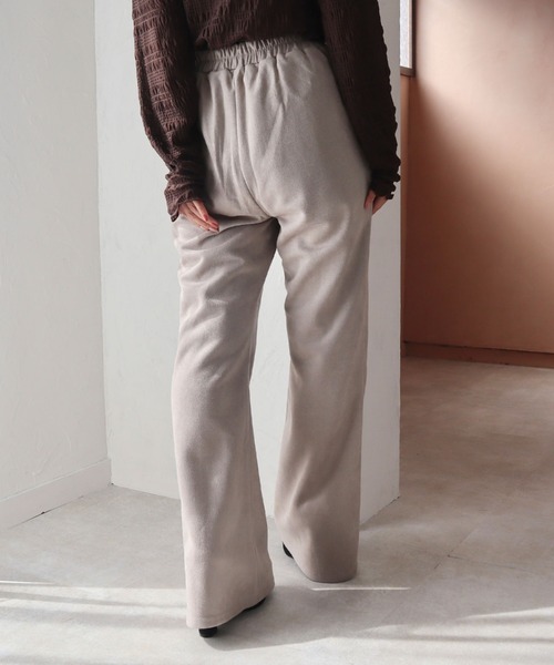 CECIL McBEE（セシルマクビー）の「スエードポンチセンターシームフレアパンツ（その他パンツ・レディース・ライトベージュ/ブラック・LARGE/MEDIUM）」の10枚目の写真