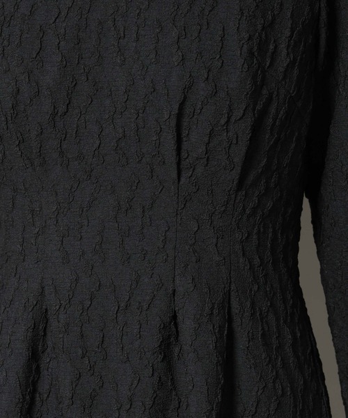 troisiemeCHACO(トロワズィエムチャコ)の「troisieme chaco/PUFFY JACQUARD ワンピース(ワンピース・レディース・ブラック/ネイビー・38)」の21枚目の写真