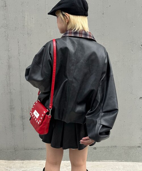 CIAOPANIC(チャオパニック)の「チェック襟フェイクレザーバルーンショートブルゾン(ブルゾン・レディース・ブラック/ベージュ/ブラウン・ONE SIZE)」の8枚目の写真