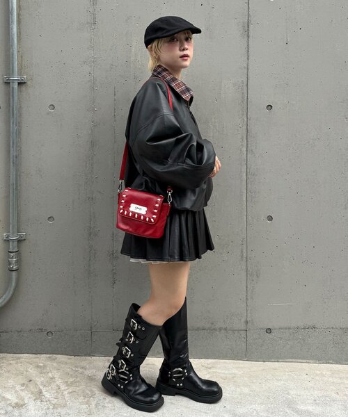 CIAOPANIC(チャオパニック)の「チェック襟フェイクレザーバルーンショートブルゾン(ブルゾン・レディース・ブラック/ベージュ/ブラウン・ONE SIZE)」の10枚目の写真