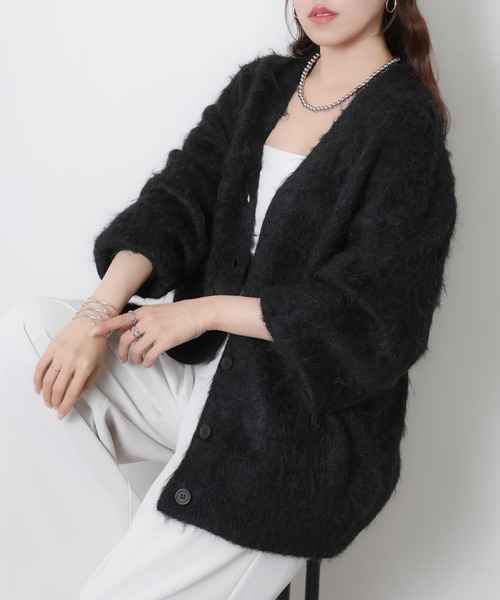 Riberry(リベリー)の「シャギーVネックニットカーディガン(カーディガン/ボレロ・レディース・ライトオレンジ系/ライトベージュ/ブラック/ブルー/グレー/レッド/ピンク系/ブラウン/アイボリー/ライトブルー/レモンイエロー/ミント・FREE)」の21枚目の写真