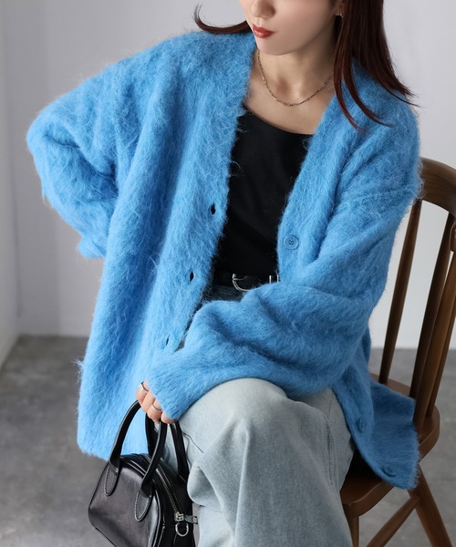 Riberry（リベリー）の「シャギーVネックニットカーディガン（カーディガン/ボレロ・レディース・ライトオレンジ系/ライトベージュ/ブラック/ブルー/グレー/レッド/ピンク系/ブラウン/アイボリー/ライトブルー/レモンイエロー/ミント・FREE）」の22枚目の写真