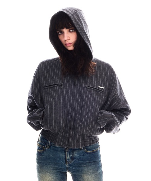 BEEDEN（ビーデン）の「DOLMAN HOODED BLOUSON（ブルゾン・レディース・マルチ/ダークグレー・FREE）」の14枚目の写真