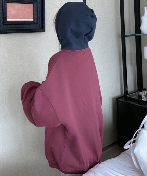 yuue' ( wear )(ユーイ)の「裏起毛オーバーサイズロゴパーカー/フーディー(パーカー・レディース・レッド/ブラック・FREE)」の20枚目の写真