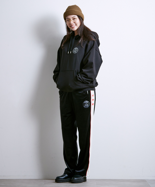 PARIS SAINT-GERMAIN（パリサンジェルマン）の「【Paris Saint-Germain / パリ・サン＝ジェルマン】JP VELOR PANTS（その他パンツ・メンズ・グレー/ブラック・MEDIUM/LARGE）」の14枚目の写真