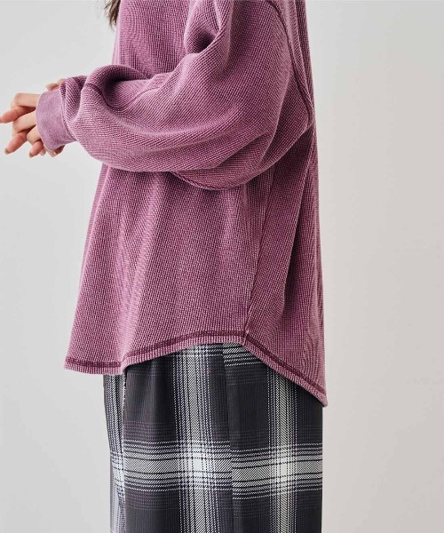 MEDE19F(メデジュウキュウ)の「MEDE19F ケミカル加工をほどこしたワッフルトップス(Tシャツ/カットソー・レディース・ブラック/パープル/グリーン・M/L/LL)」の13枚目の写真