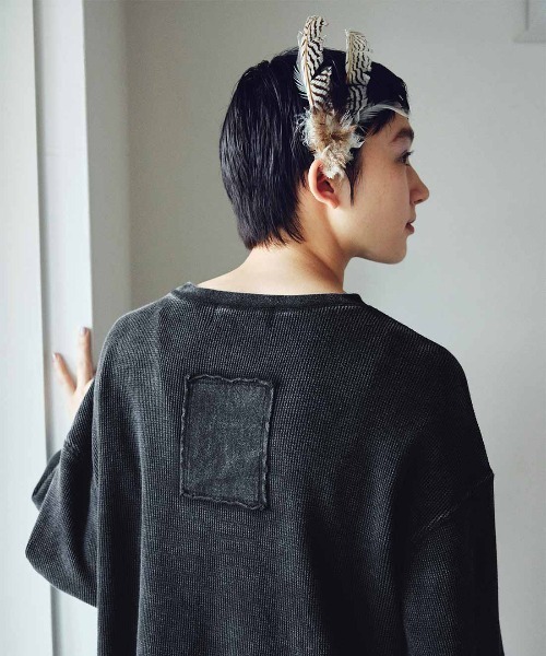 MEDE19F(メデジュウキュウ)の「MEDE19F ケミカル加工をほどこしたワッフルトップス(Tシャツ/カットソー・レディース・ブラック/パープル/グリーン・M/L/LL)」の4枚目の写真
