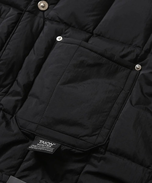 TAION(タイオン)の「TAION/タイオン/V NECK BUTTON DOWN VESTWORK V NECK BUTTON DOWN VEST(ダウンベスト・メンズ・ダークオリーブ/ブラック・M/L/XL)」の9枚目の写真