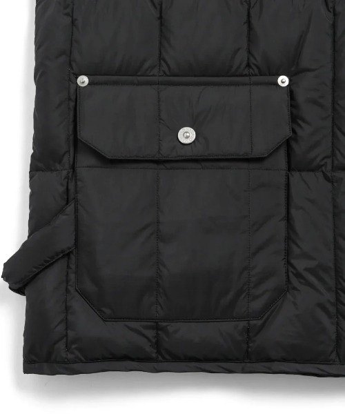 TAION(タイオン)の「TAION/タイオン/V NECK BUTTON DOWN VESTWORK V NECK BUTTON DOWN VEST(ダウンベスト・メンズ・ダークオリーブ/ブラック・M/L/XL)」の10枚目の写真
