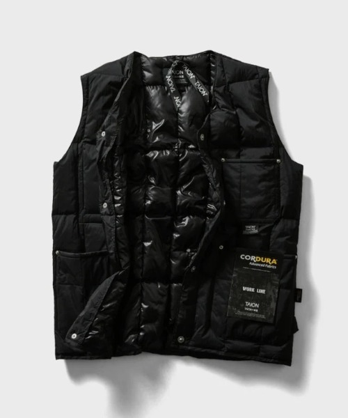 TAION(タイオン)の「TAION/タイオン/V NECK BUTTON DOWN VESTWORK V NECK BUTTON DOWN VEST(ダウンベスト・メンズ・ダークオリーブ/ブラック・M/L/XL)」の8枚目の写真