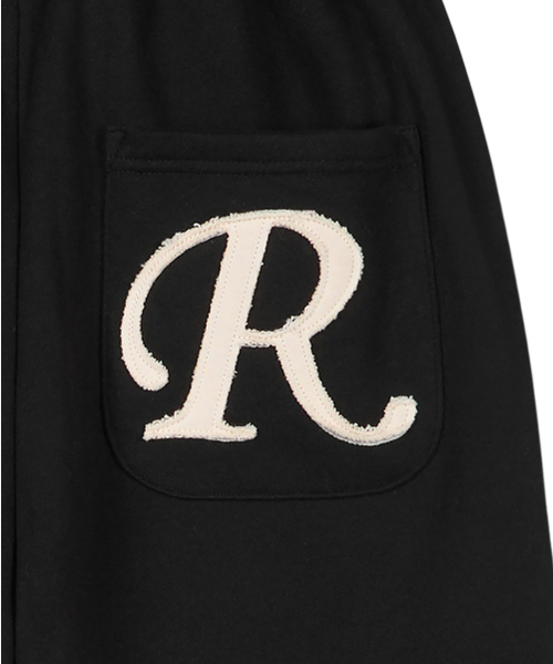 ROCKCAKE(ロックケーキ)の「アプリケ R ポケットジョガー - ブラック(スウェットパンツ・レディース・その他・SMALL/X-SMALL/XX-SMALL)」の5枚目の写真