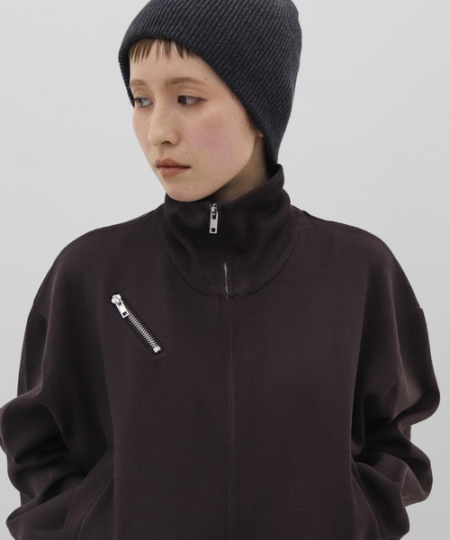 lit(リット)の「High Neck Zip Knit(ニット/セーター・レディース・ライトベージュ/ダークブラウン/ネイビー・FREE)」の2枚目の写真