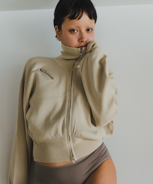 lit(リット)の「High Neck Zip Knit(ニット/セーター・レディース・ライトベージュ/ダークブラウン/ネイビー・FREE)」の3枚目の写真