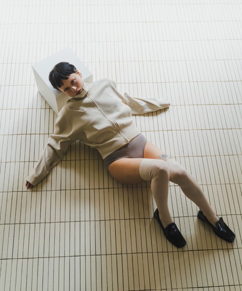 lit(リット)の「High Neck Zip Knit(ニット/セーター・レディース・ライトベージュ/ダークブラウン/ネイビー・FREE)」の7枚目の写真