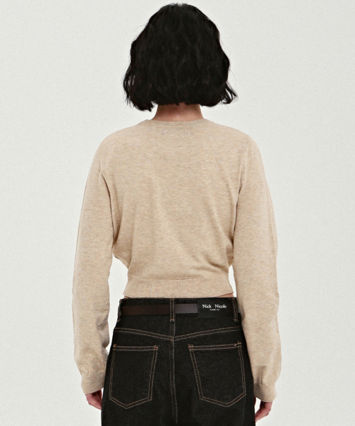 NICK&NICOLE(ニックアンドニコール)の「MINI BUTTERFLY SIGNATURE SLEEVE KNIT_BEIGE BROWN(ニット/セーター・レディース・その他・FREE)」の3枚目の写真