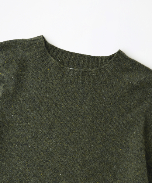 OUTSTANDING(アウトスタンディング)の「PURE WOOL WHOLEGARMENT KNIT_MELANGE OLIVE(ニット/セーター・メンズ・その他・SMALL/MEDIUM/LARGE)」の3枚目の写真