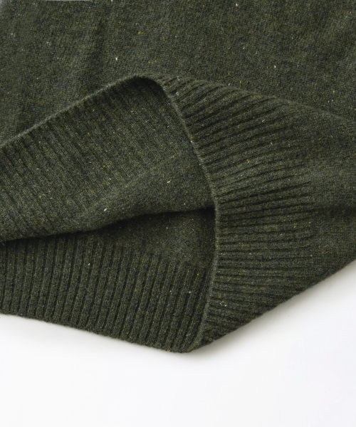 OUTSTANDING(アウトスタンディング)の「PURE WOOL WHOLEGARMENT KNIT_MELANGE OLIVE(ニット/セーター・メンズ・その他・SMALL/MEDIUM/LARGE)」の6枚目の写真