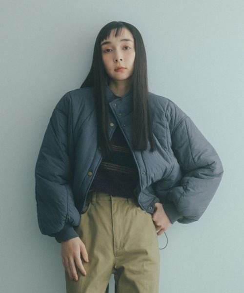 studio CLIP（スタディオクリップ）の「【daily CLIP】変形キルトブルゾン（ブルゾン・レディース・ブルー/チャコール・FREE）」の2枚目の写真