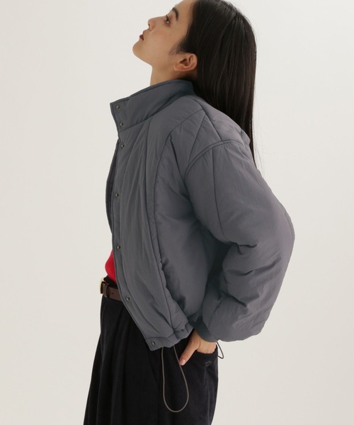 studio CLIP（スタディオクリップ）の「【daily CLIP】変形キルトブルゾン（ブルゾン・レディース・ブルー/チャコール・FREE）」の5枚目の写真