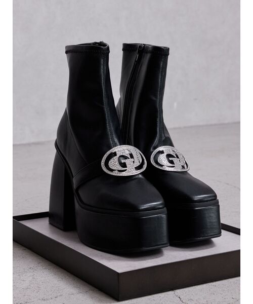 GYDA(ジェイダ)の「GD bijou 2WAYチャンキーショートブーツ(ブーツ・レディース・ブラック/オフホワイト・SMALL/MEDIUM/LARGE)」の1枚目の写真