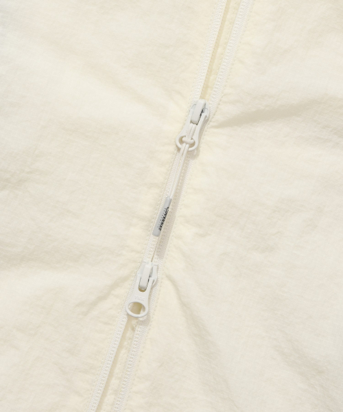 COVERNAT(カバーナット)の「カレッジブロックトラックジャケットアイボリー(ナイロンジャケット・レディース・その他・SMALL/MEDIUM/LARGE/X-LARGE)」の9枚目の写真