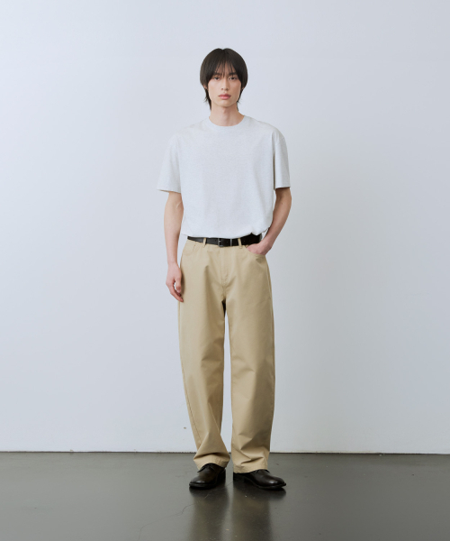 LEIRE（ルアール）の「カーブドコットンチノパンツ[ベージュ]（その他パンツ・メンズ・その他・MEDIUM/LARGE/X-LARGE）」の5枚目の写真