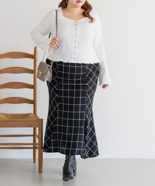 CLETTE（クレット）の「CLETTEオリジナルフロントホックハートネックプルオーバー（Tシャツ/カットソー・レディース・オフホワイト/ブラック/ブラウン・LL/3L/4L）」の5枚目の写真