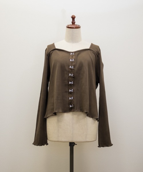 CLETTE（クレット）の「CLETTEオリジナルフロントホックハートネックプルオーバー（Tシャツ/カットソー・レディース・オフホワイト/ブラック/ブラウン・LL/3L/4L）」の21枚目の写真