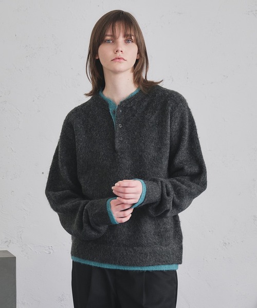 selle glant（セレグランテ）の「LAYERED STYLE HENRY NECK KNIT/レイヤードスタイルヘンリーネックニット（ニット/セーター・メンズ・ダークブラウン/ダークグレー/ブラック・SMALL/MEDIUM/LARGE）」の5枚目の写真
