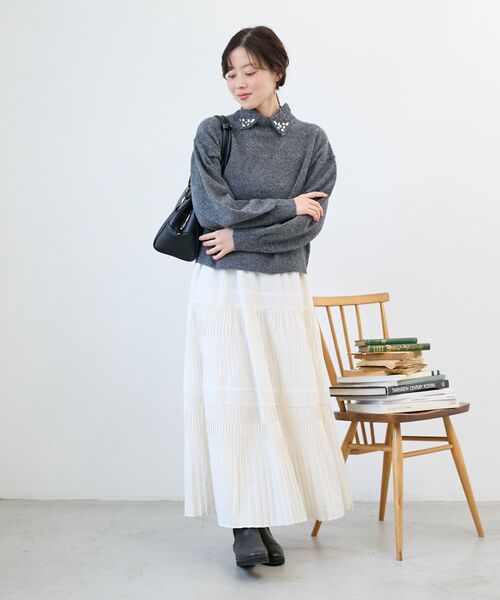 le.coeur blanc(ルクールブラン)の「デシン変形プリーツスカート(スカート・レディース・チャコールグレー/ブラック系その他/アイボリー・38)」の12枚目の写真