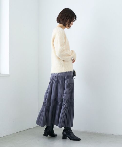 le.coeur blanc(ルクールブラン)の「デシン変形プリーツスカート(スカート・レディース・チャコールグレー/ブラック系その他/アイボリー・38)」の22枚目の写真