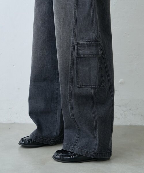 CIAOPANIC TYPY（チャオパニックティピー）の「【UNISEX】バルーンカーブカーゴデニムパンツ（デニムパンツ・レディース・ブラック/ブルー/ホワイト/ベージュ・MEDIUM/LARGE）」の6枚目の写真