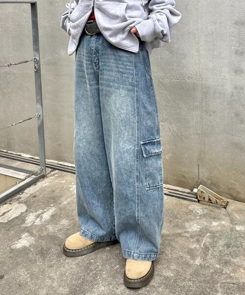 CIAOPANIC TYPY（チャオパニックティピー）の「【UNISEX】バルーンカーブカーゴデニムパンツ（デニムパンツ・レディース・ブラック/ブルー/ホワイト/ベージュ・MEDIUM/LARGE）」の10枚目の写真