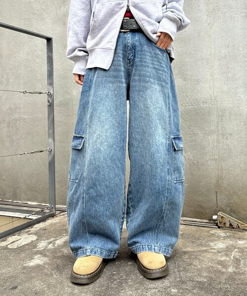 CIAOPANIC TYPY（チャオパニックティピー）の「【UNISEX】バルーンカーブカーゴデニムパンツ（デニムパンツ・レディース・ブラック/ブルー/ホワイト/ベージュ・MEDIUM/LARGE）」の5枚目の写真
